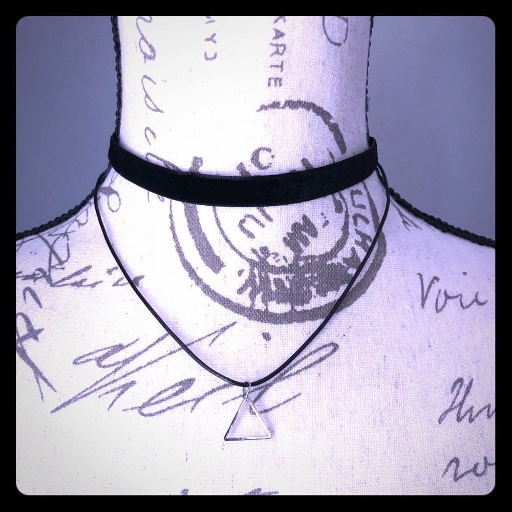 ❤️ 5 for $25 Black velvet ribbon Choker  triangle